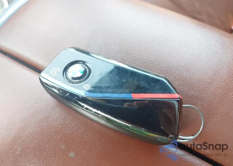 2023 BMW X7 M60I из США, поврежденный, VIN 5UX33EM03P9R02884